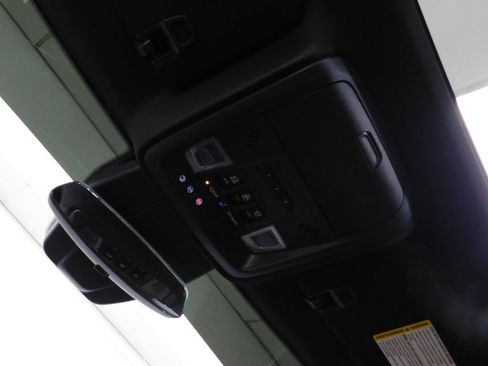 Used 2024 Cadillac XT4 Luxury w/ Cold Weather Package image 72