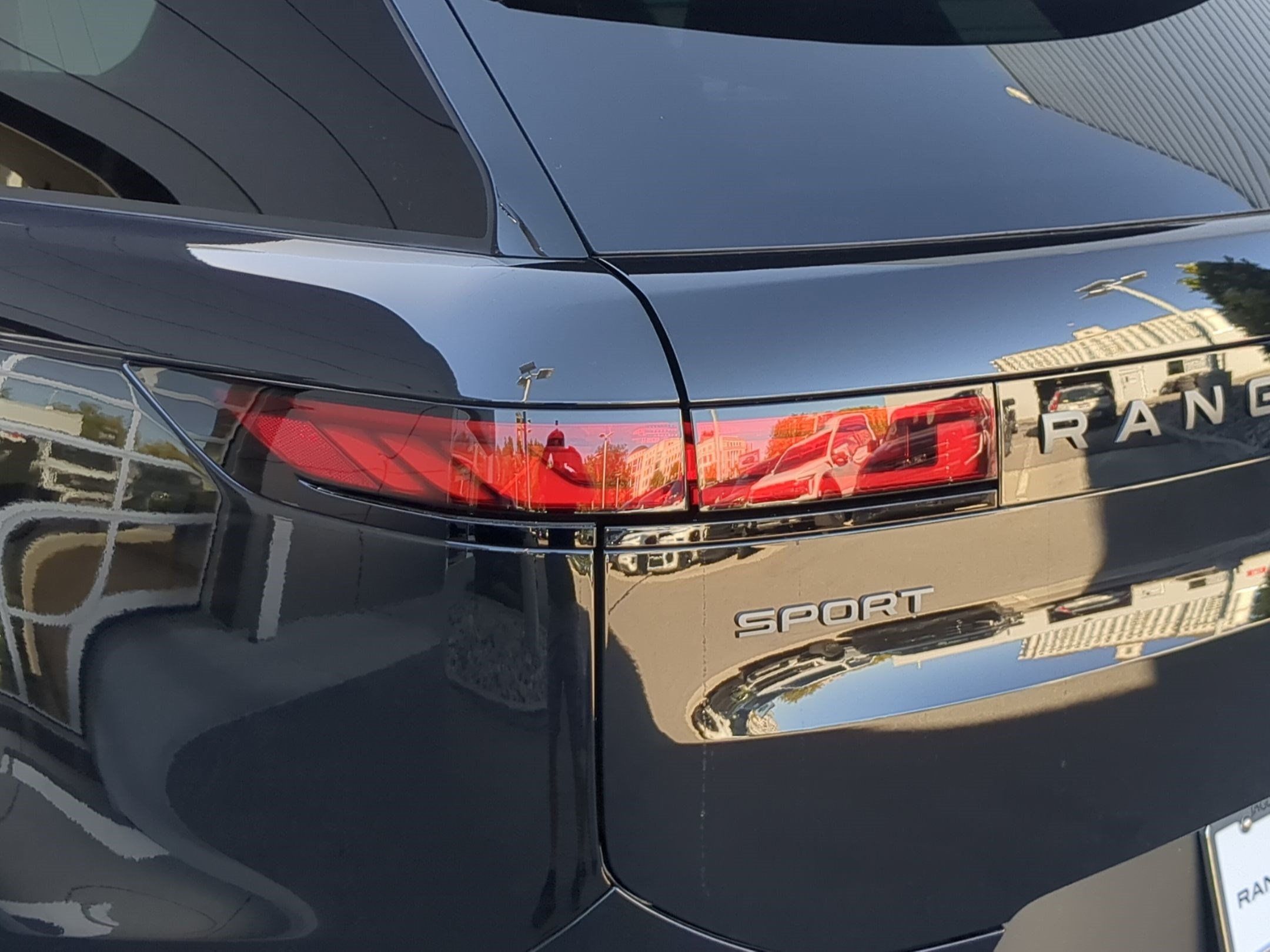New 2027 Land Rover Range Rover Sport SE AWD/4WD image 11