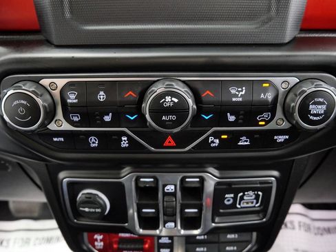 Used 2020 Jeep Gladiator Rubicon AWD/4WD image 29