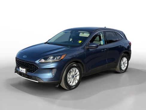 Used 2020 Ford Escape SE image 1