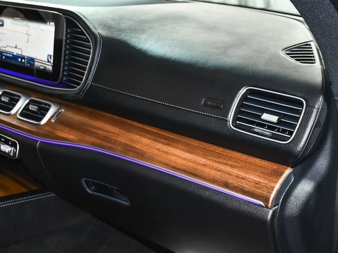 Used 2025 Mercedes-Benz GLS 450 4MATIC image 62