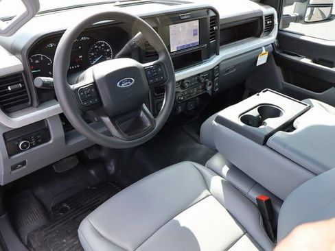 New 2025 Ford F550 2WD Regular Cab Super Duty image 5
