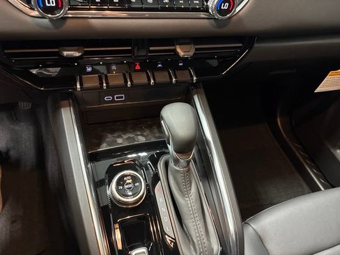 New 2026 GMC Canyon Elevation w/ Convenience Package AWD/4WD image 15