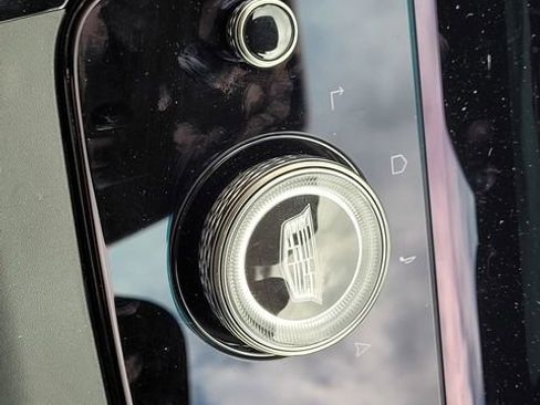 New 2025 Cadillac Escalade IQ Sport 2 w/ LPO, ONYX Package image 12