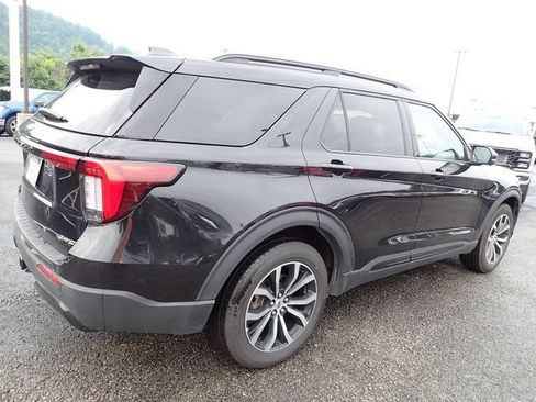 Certified 2026 Ford Explorer ST-Line AWD/4WD image 6