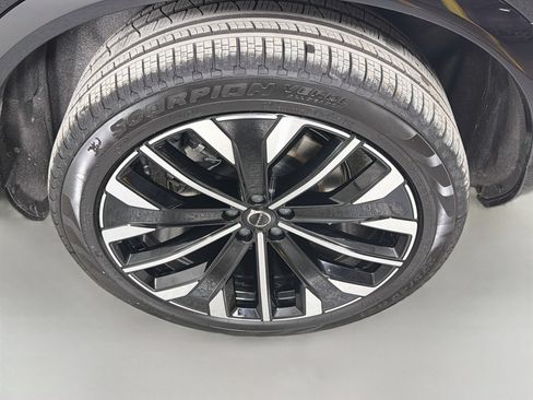 New 2026 Volvo XC90 T8 Plus w/ Protection Package Premier AWD/4WD image 34