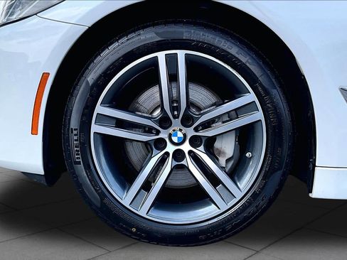 Used 2023 BMW 530i xDrive AWD/4WD image 11