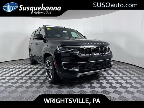 Used 2022 Jeep Wagoneer Series III w/ Premium Group I AWD/4WD image 1