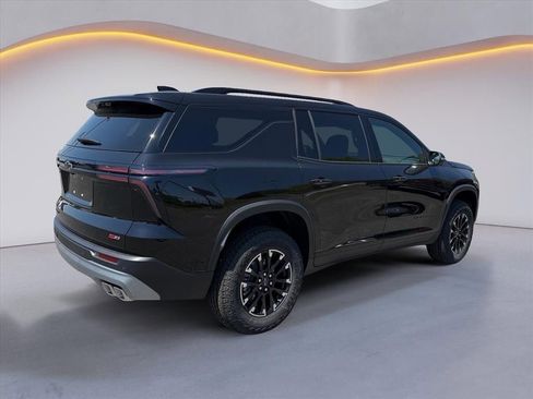 New 2026 Chevrolet Traverse Z71 w/ Enhanced Driving Package AWD/4WD image 3