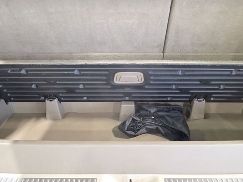 Used 2016 GMC Yukon Denali w/ Open Road Package image 21