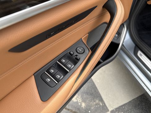 Used 2021 BMW 540i w/ Premium Package RWD image 15