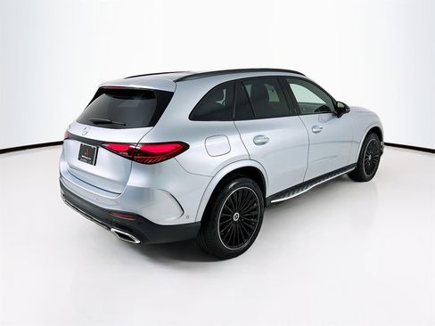 Used 2025 Mercedes-Benz GLC 300 GLC 300 w/ AMG Line image 8