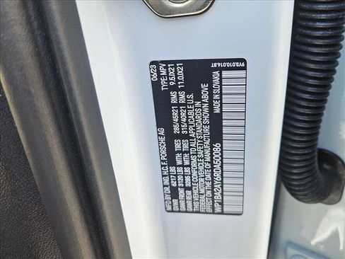 Used 2024 Porsche Cayenne Coupe image 25