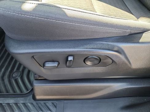 Certified 2022 Chevrolet Silverado 1500 Custom RWD image 17