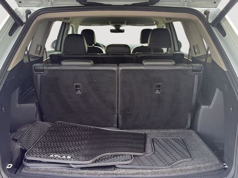Used 2024 Volkswagen Atlas SE image 14
