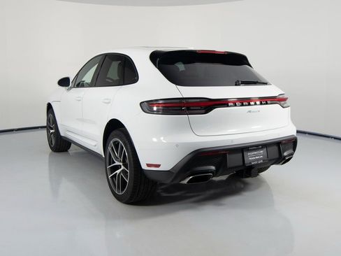 New 2026 Porsche Macan image 8