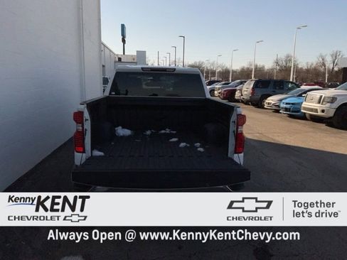 Used 2022 Chevrolet Silverado 1500 LT w/ Protection Package image 8