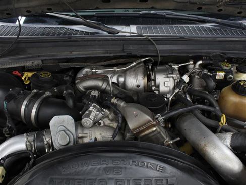 Used 2010 Ford F250 Lariat image 19