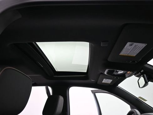 New 2026 GMC Canyon Denali image 24