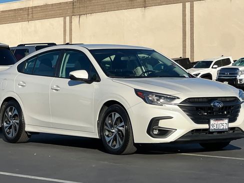 Used 2023 Subaru Legacy Premium image 5