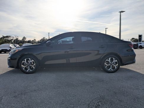 Used 2019 Kia Forte LXS image 8