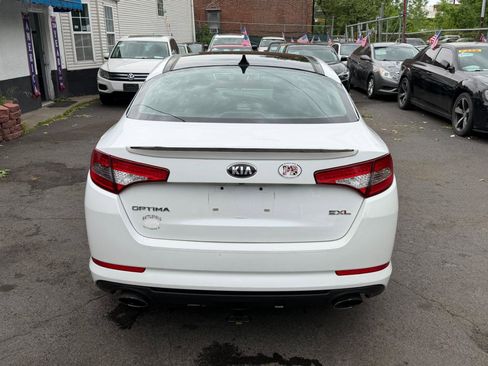 Used 2013 Kia Optima SX w/ Limited Pkg FWD image 9