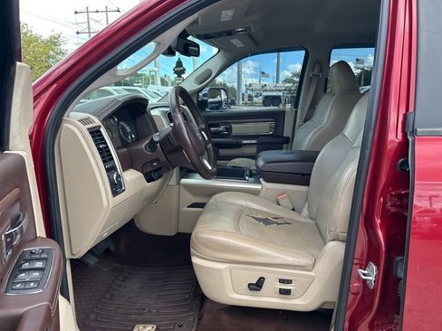 Used 2014 RAM 1500 Laramie w/ Convenience Group image 5