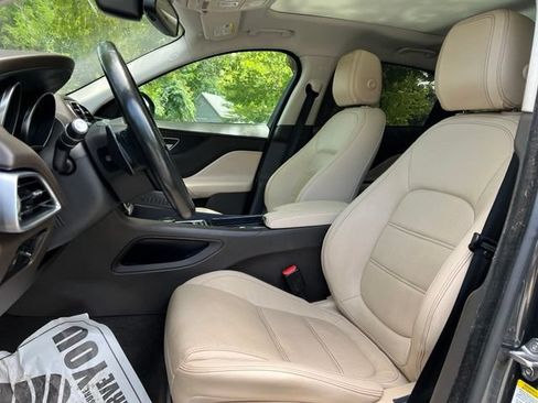 Used 2018 Jaguar F-PACE Prestige AWD/4WD image 13