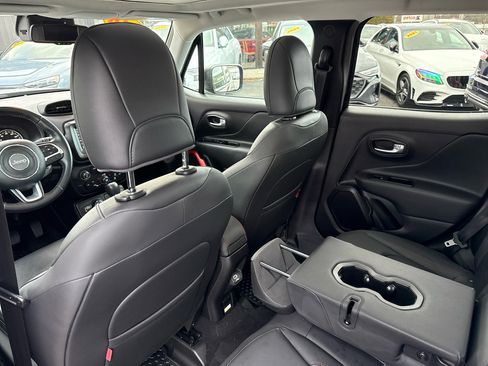 Used 2019 Jeep Renegade Trailhawk image 28