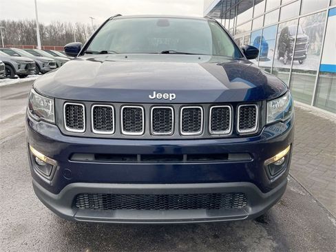 Used 2019 Jeep Compass Latitude image 29