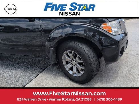 Used 2020 Nissan Frontier SV AWD/4WD image 12