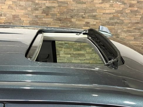 Used 2021 GMC Sierra 1500 Denali w/ Denali Ultimate Package AWD/4WD image 2