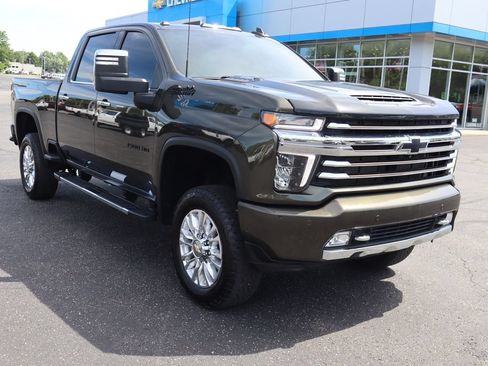 Used 2022 Chevrolet Silverado 3500 High Country w/ Z71 Off-Road Package AWD/4WD image 2
