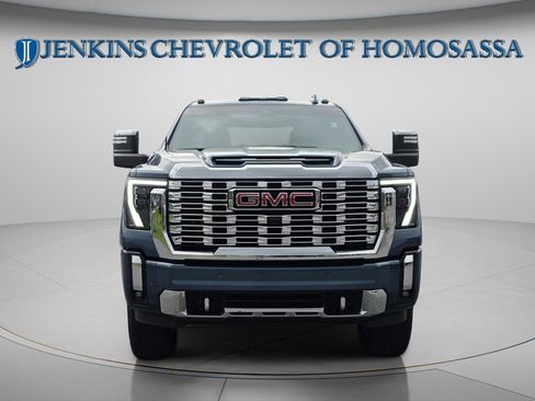 Certified 2024 GMC Sierra 2500 Denali w/ Denali Reserve Package AWD/4WD image 11