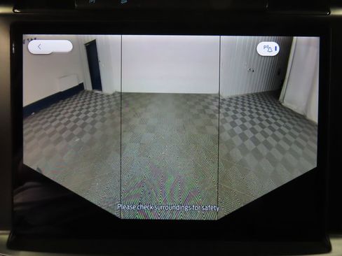 Used 2025 Ford F150 Lariat w/ Equipment Group 501A Mid image 22