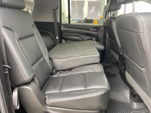 Used 2018 GMC Yukon XL SLT image 17