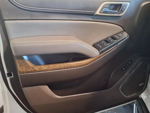 Used 2018 GMC Yukon XL Denali AWD/4WD image 18