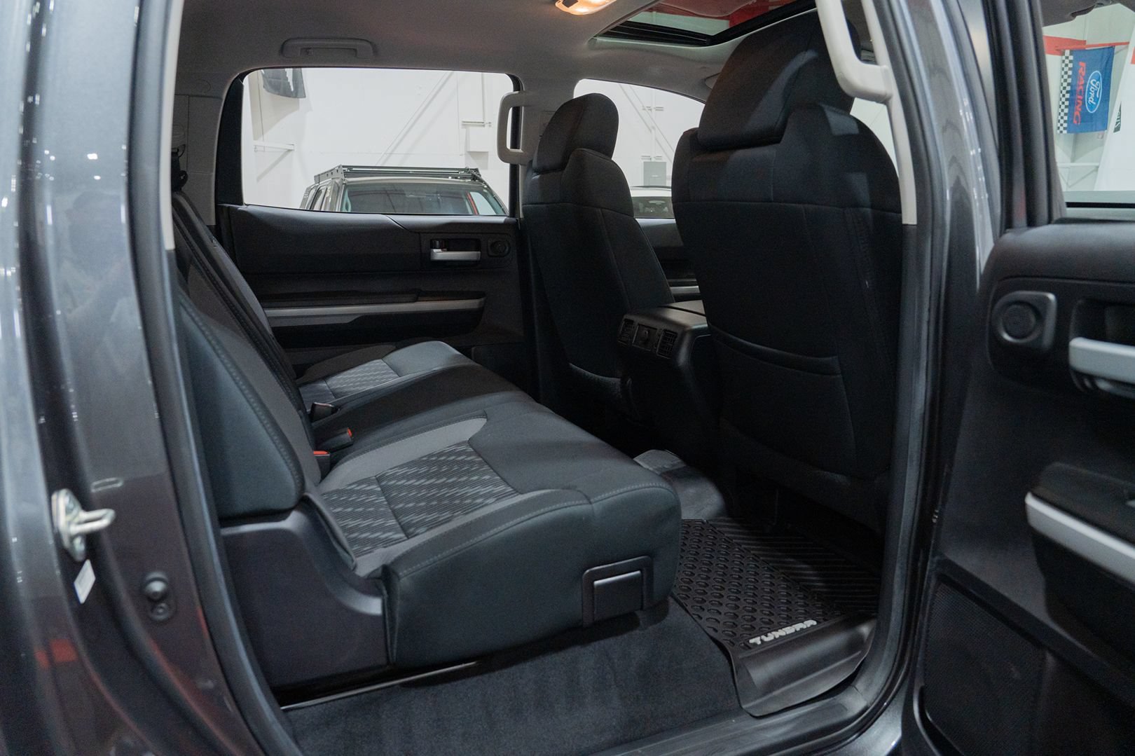 Used 2019 Toyota Tundra SR5 AWD/4WD image 29