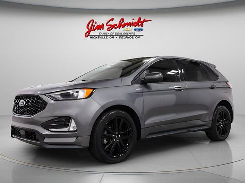 Used 2022 Ford Edge ST-Line w/ Cold Weather Package AWD/4WD image 3