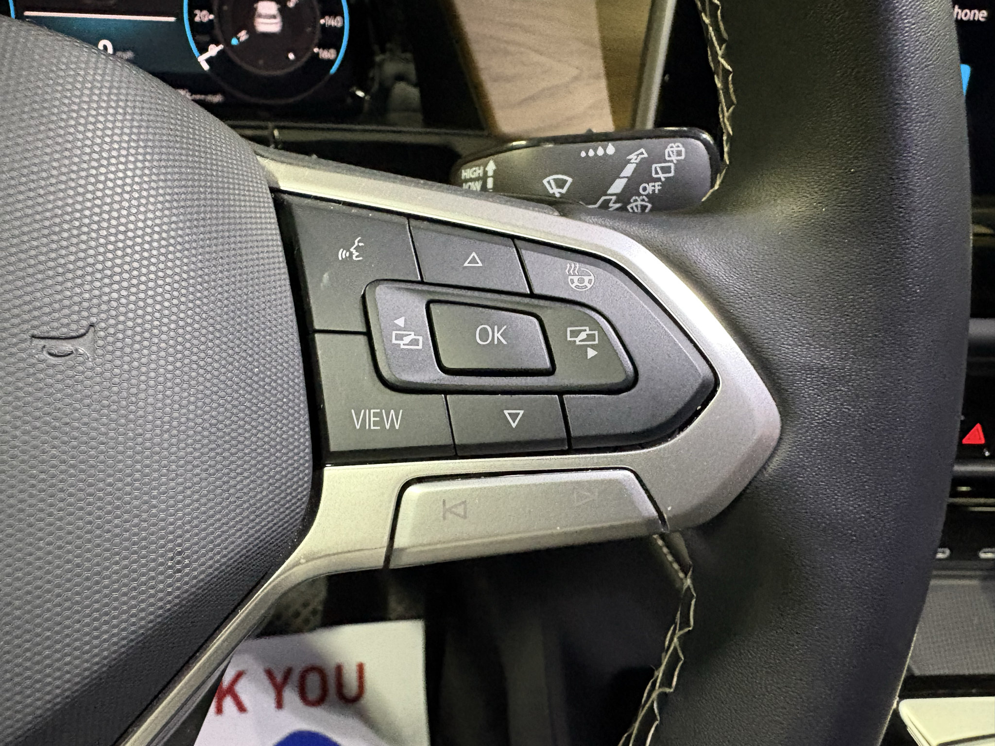 Used 2024 Volkswagen Atlas SE FWD image 16