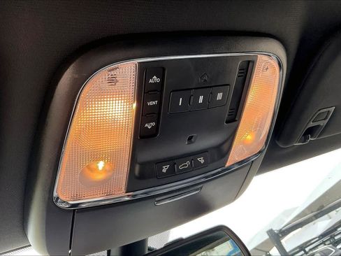 Used 2016 Jeep Grand Cherokee Limited w/ Trailer Tow Group IV AWD/4WD image 31