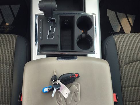 Used 2012 RAM 1500 Classic SLT w/ Luxury Group image 14