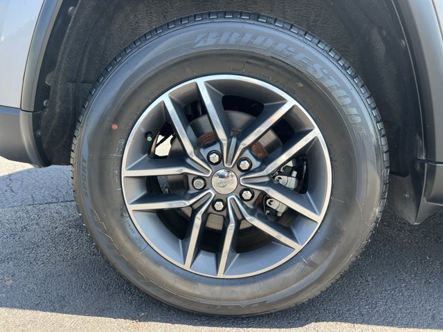 Used 2018 Jeep Grand Cherokee Limited AWD/4WD image 20