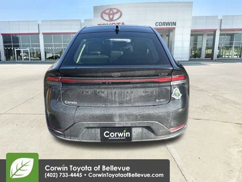 Used 2024 Toyota Prius Limited image 35