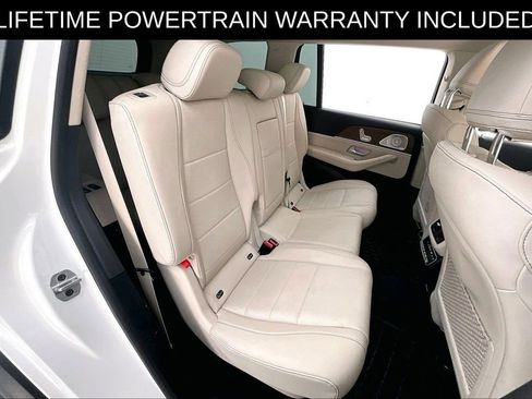 Used 2025 Mercedes-Benz GLS 450 4MATIC image 36