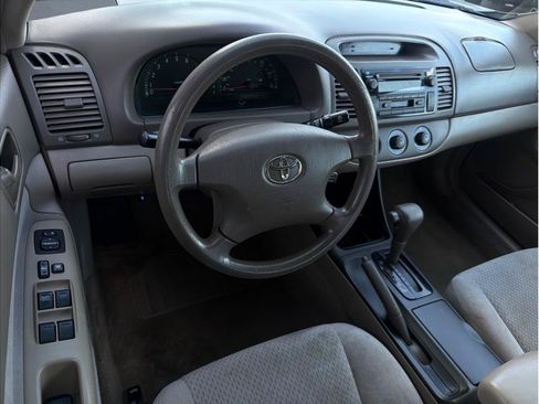 Used 2003 Toyota Camry LE FWD image 2