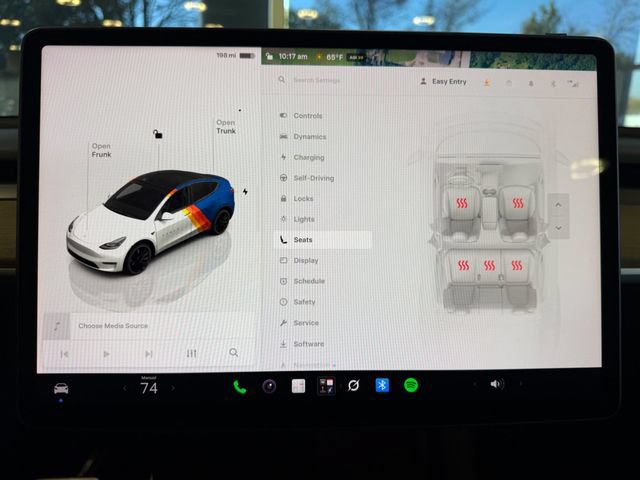 Used 2022 Tesla Model Y Performance AWD/4WD image 29