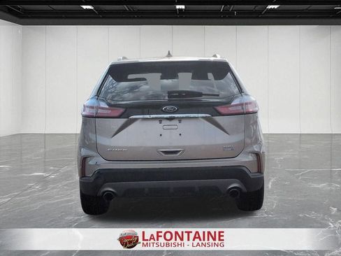 Used 2020 Ford Edge SEL w/ Cold Weather Package AWD/4WD image 4