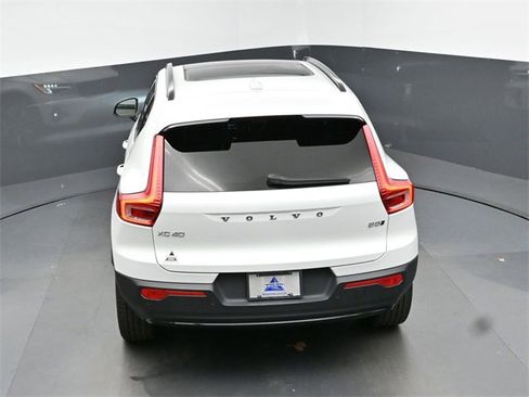 Used 2023 Volvo XC40 B5 Plus w/ Protection Package Premier image 47