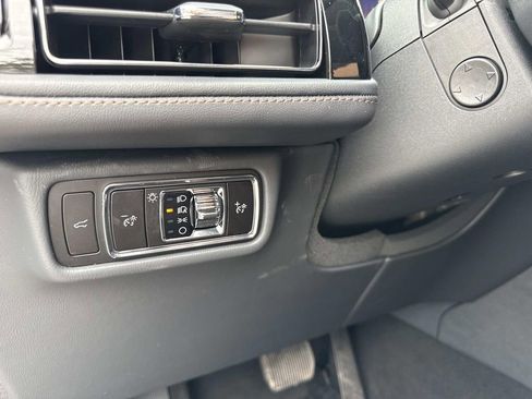 New 2026 Lincoln Aviator AWD image 33